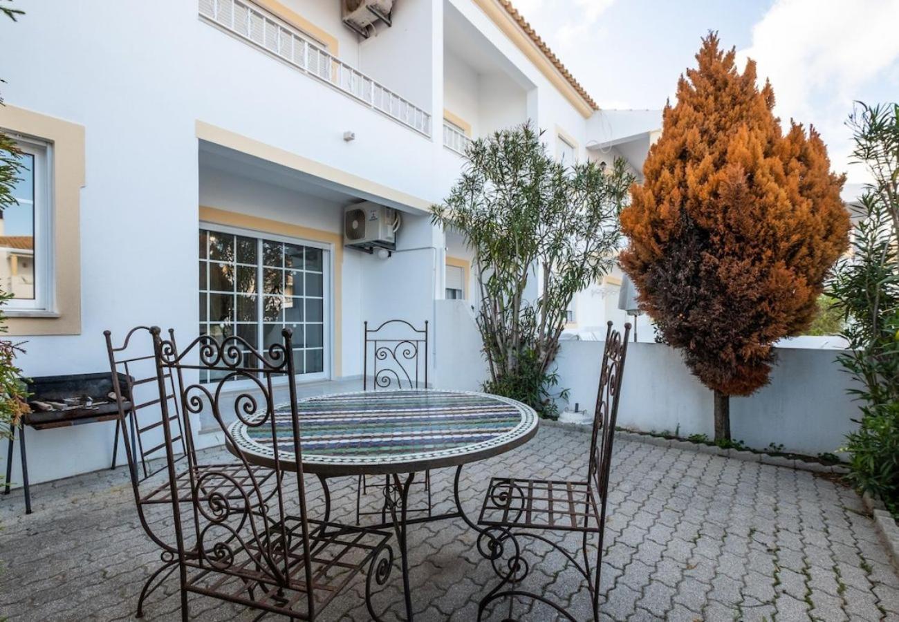 Nidio - Great Location Holiday home